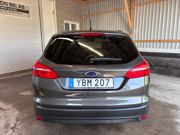 Ford Focus 6 of 12