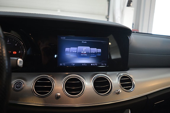 Mercedes-Benz E220 d 13 of 23