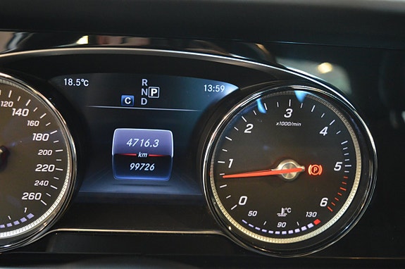 Mercedes-Benz E220 d 12 of 23