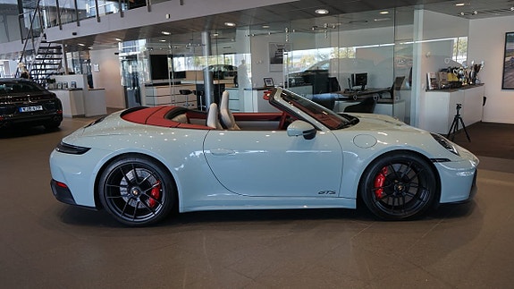 Porsche 911 6 of 13
