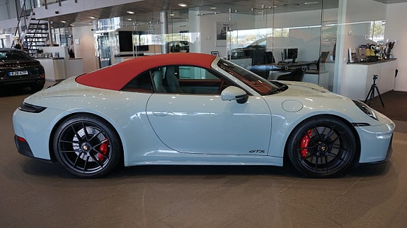 Porsche 911 7 of 13