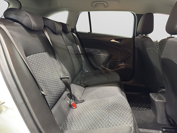 Opel Astra 10 of 17