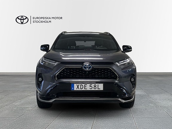 Toyota RAV4 5 of 19