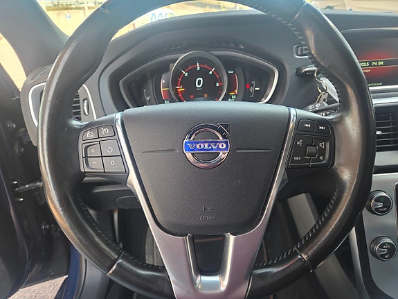 Volvo V40 17 of 21