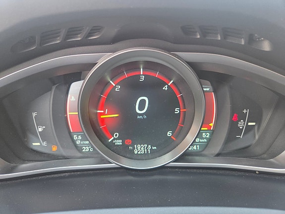 Volvo V40 15 of 21