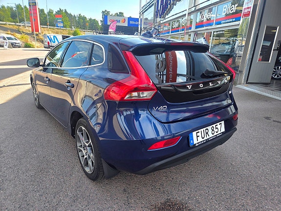 Volvo V40 5 of 21