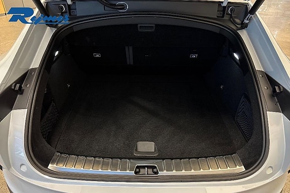 Polestar 4 16 of 24
