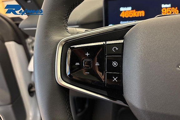 Polestar 4 13 of 24