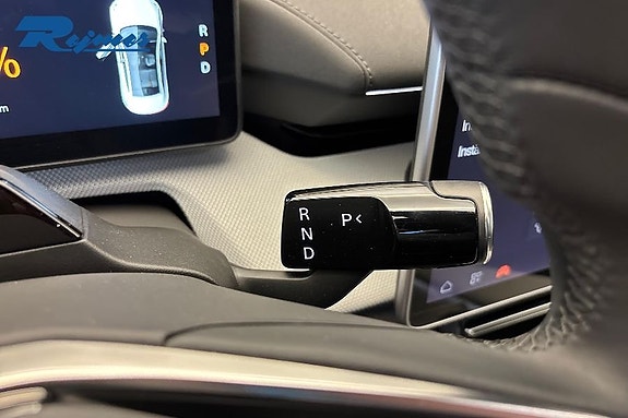 Polestar 4 21 of 24