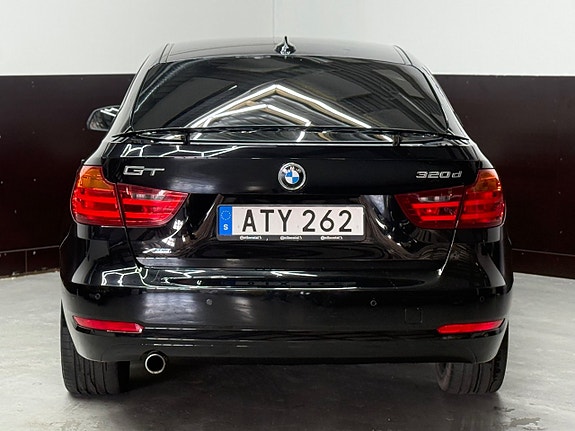 BMW 320d 16 of 20