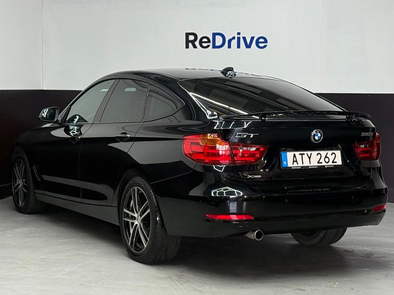 BMW 320d 15 of 20