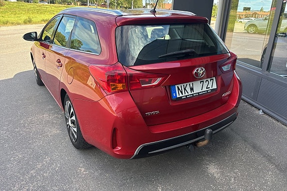 Toyota Auris 7 of 7