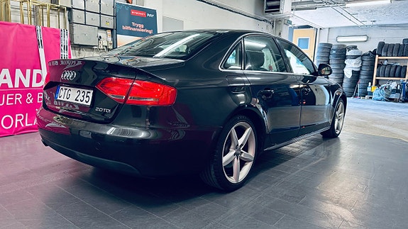Audi A4 3 of 20