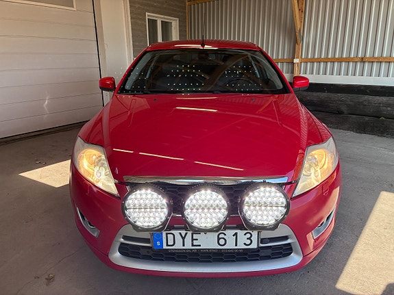 Ford Mondeo 3 of 9