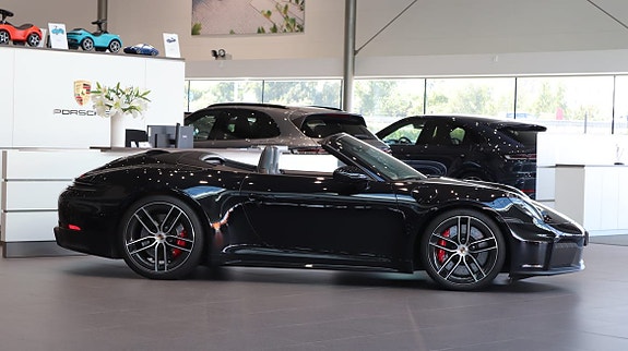 Porsche 911 3 of 10