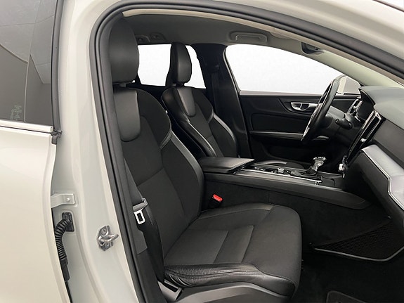 Volvo V60 25 of 30