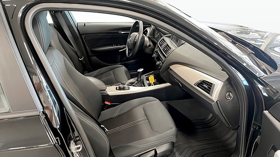BMW 118d 3 of 9