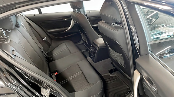 BMW 118d 5 of 9