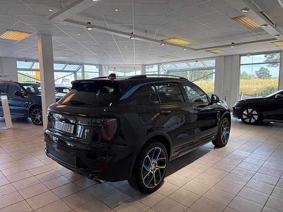 Lynk & Co 01 3 of 19