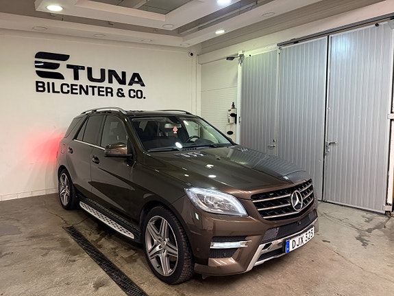 Mercedes-Benz ML350 3 of 20