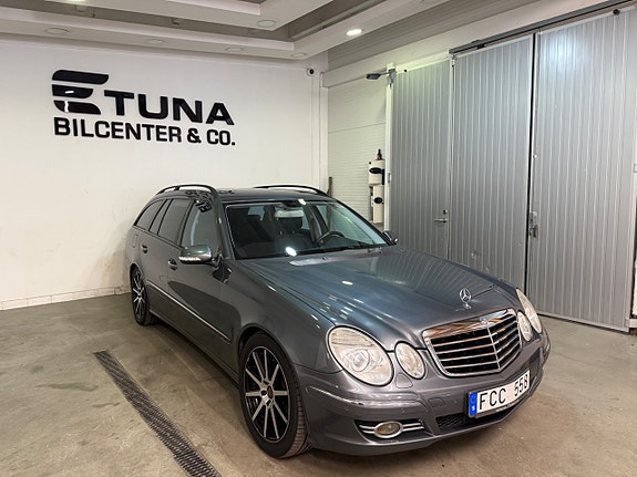Mercedes-Benz E320 3 of 14