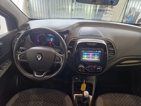 Renault Captur 6 of 21