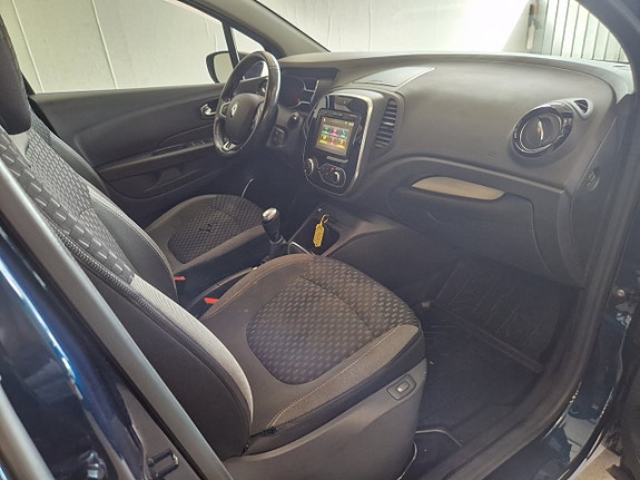 Renault Captur 8 of 21