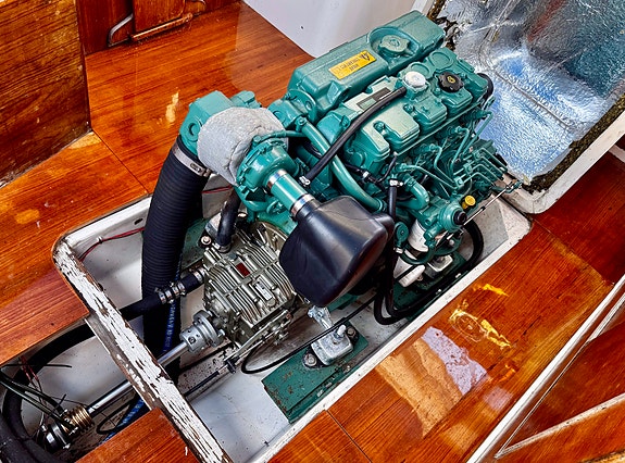 IW25 snipa – Volvo Penta D2-75, endast 303 timmar 5 of 18