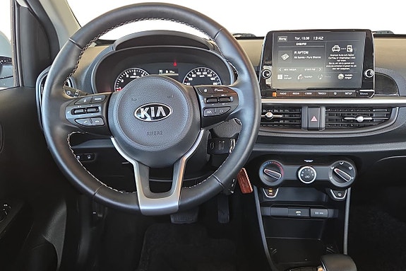 Kia Picanto 12 of 19
