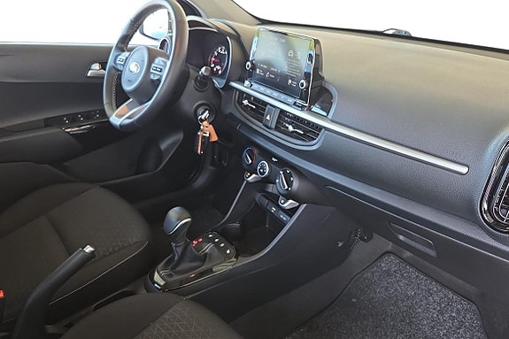Kia Picanto 13 of 19