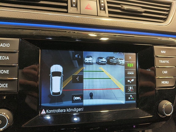 Skoda Superb 19 of 26