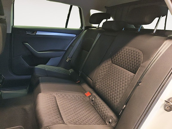 Skoda Superb 14 of 26