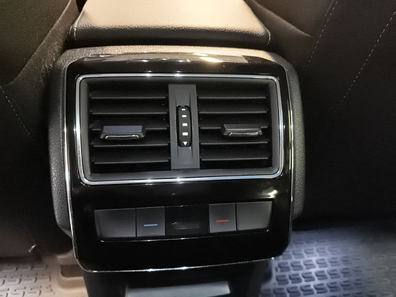 Skoda Superb 22 of 26