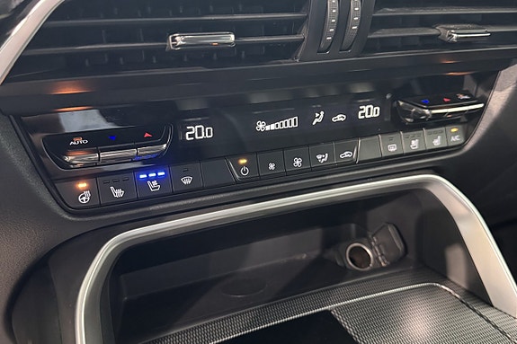 Mazda CX-60 12 of 14