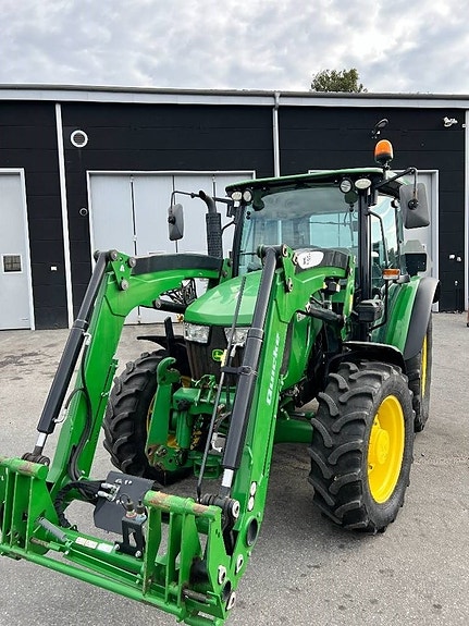 John Deere 5075 E 8 of 19