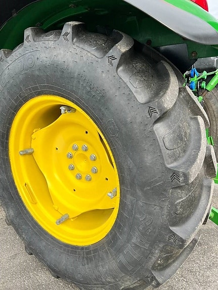 John Deere 5075 E 15 of 19