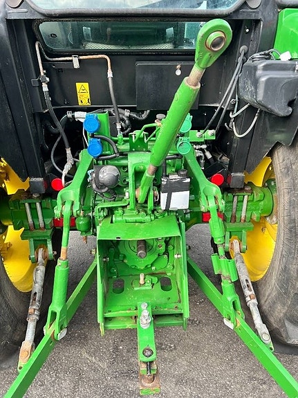 John Deere 5075 E 19 of 19