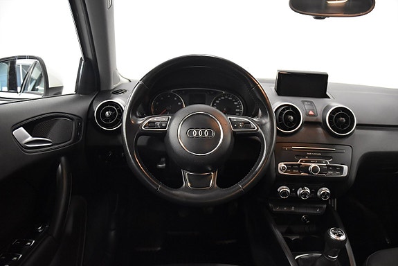 Audi A1 2 of 15