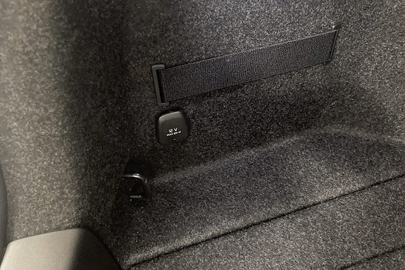 Polestar 2 17 of 18
