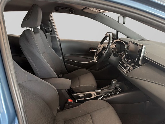 Toyota Corolla 7 of 11