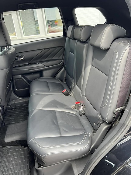 Mitsubishi Outlander 5 of 6