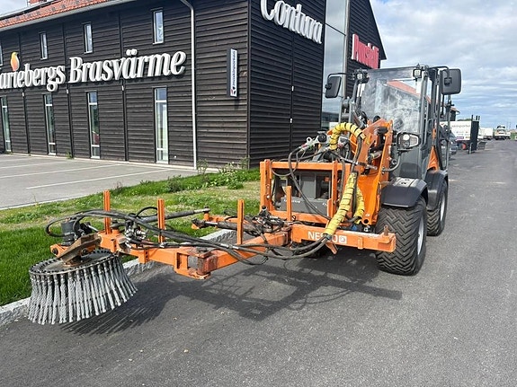 Nesbo Ogräsborste Penselborste UK 700 R / L SMS fäste La