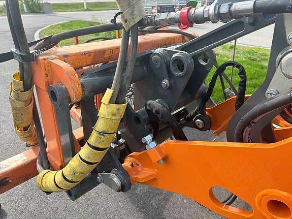 Nesbo Ogräsborste Penselborste UK 700 R / L SMS fäste La 3 of 14