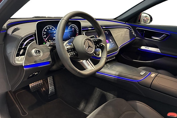 Mercedes-Benz E300 e 7 of 12