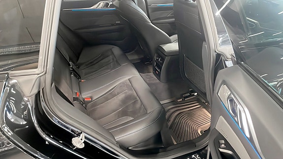 BMW i4 5 of 9