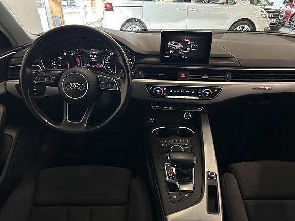 Audi A4 12 of 19