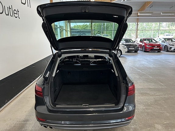 Audi A4 8 of 19