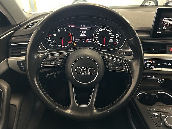 Audi A4 13 of 19