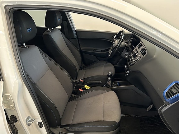 Hyundai i20 14 of 16