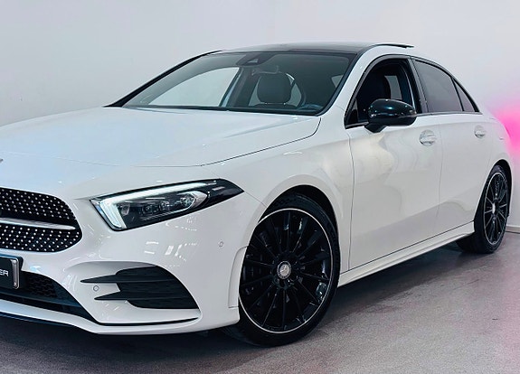Mercedes-Benz A250 3 of 26